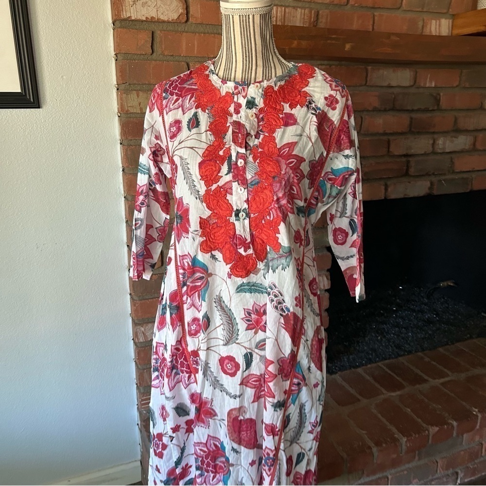 Tuckernuck Ro’s Garden Embroidered Floral Tunic Cotton Dress in Pink & Red XS - Picture 2 of 11